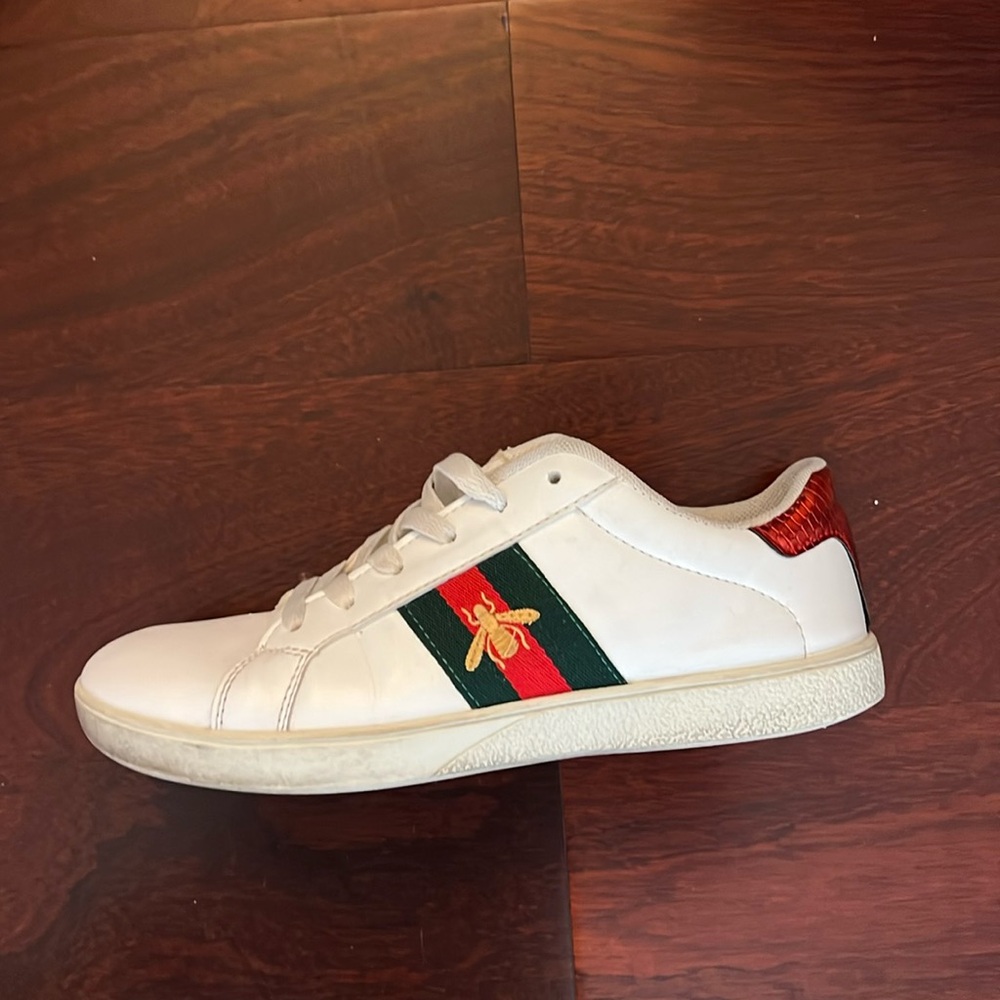 Ace Bee Sneakers